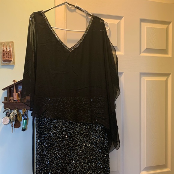 JKara short gown - Picture 1 of 1